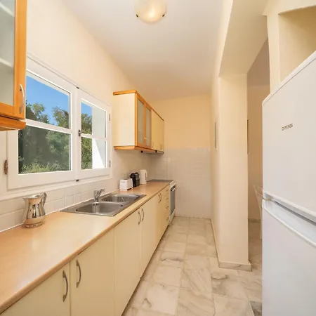 Vila Garden House, Up To 8px 1km From Fiskardo