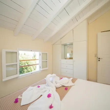 Vila Garden House, Up To 8px 1km From Fiskardo *